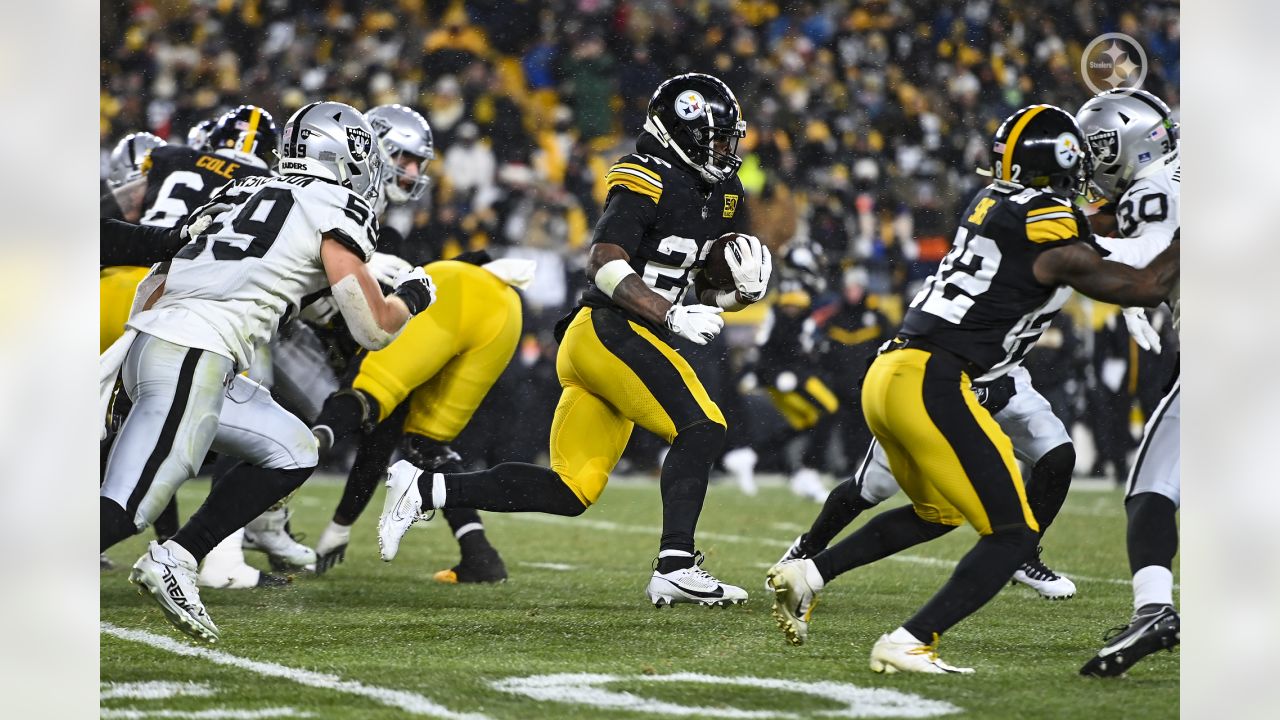 NFL DFS Sunday Night Showdown Primer: Week 3 (Steelers vs. Raiders)