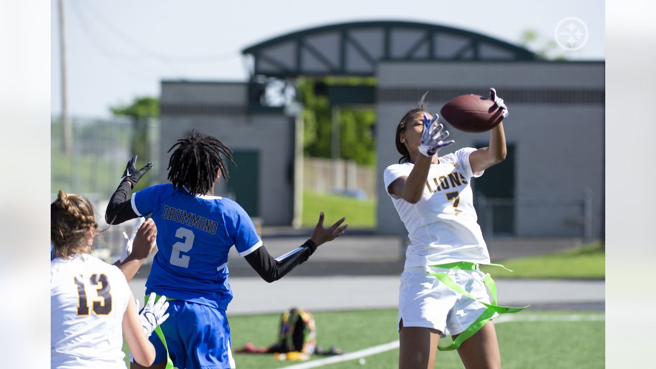 Steelers Depot 7⃣ on X: PHOTOS: 2023 Girls Flag Football - Week 5 #Steelers    / X