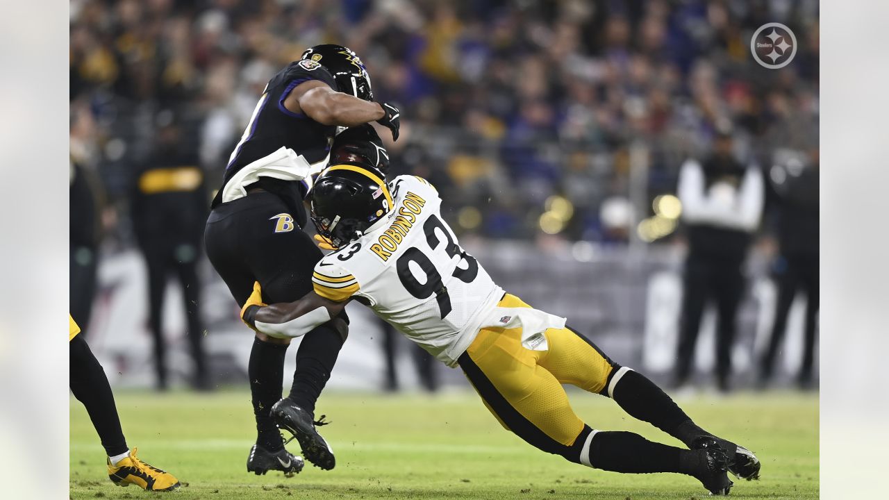 Steelers Rookie LB Robinson Makes Mark vs Ravens