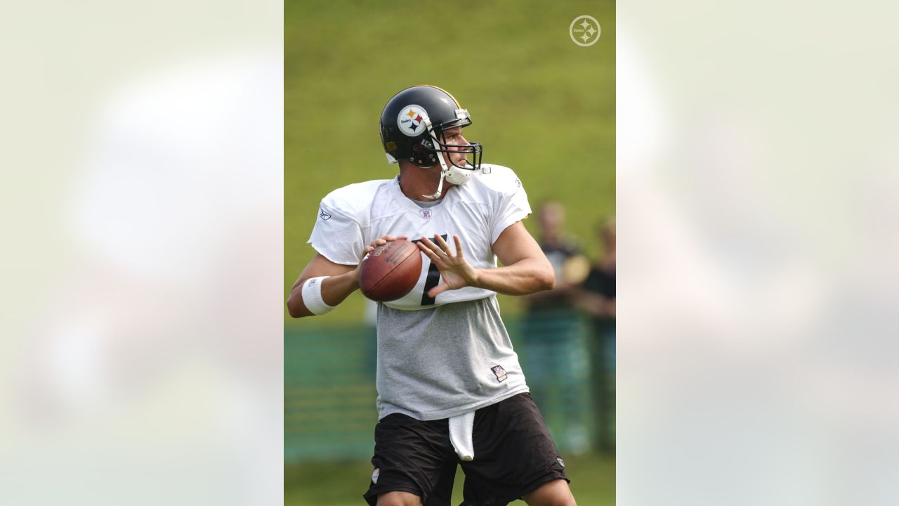 BlitzburghUSAVideos on X: Ben Roethlisberger showing up to the team's 2021  training camp with a DIFFERENT shirt!!!!! 