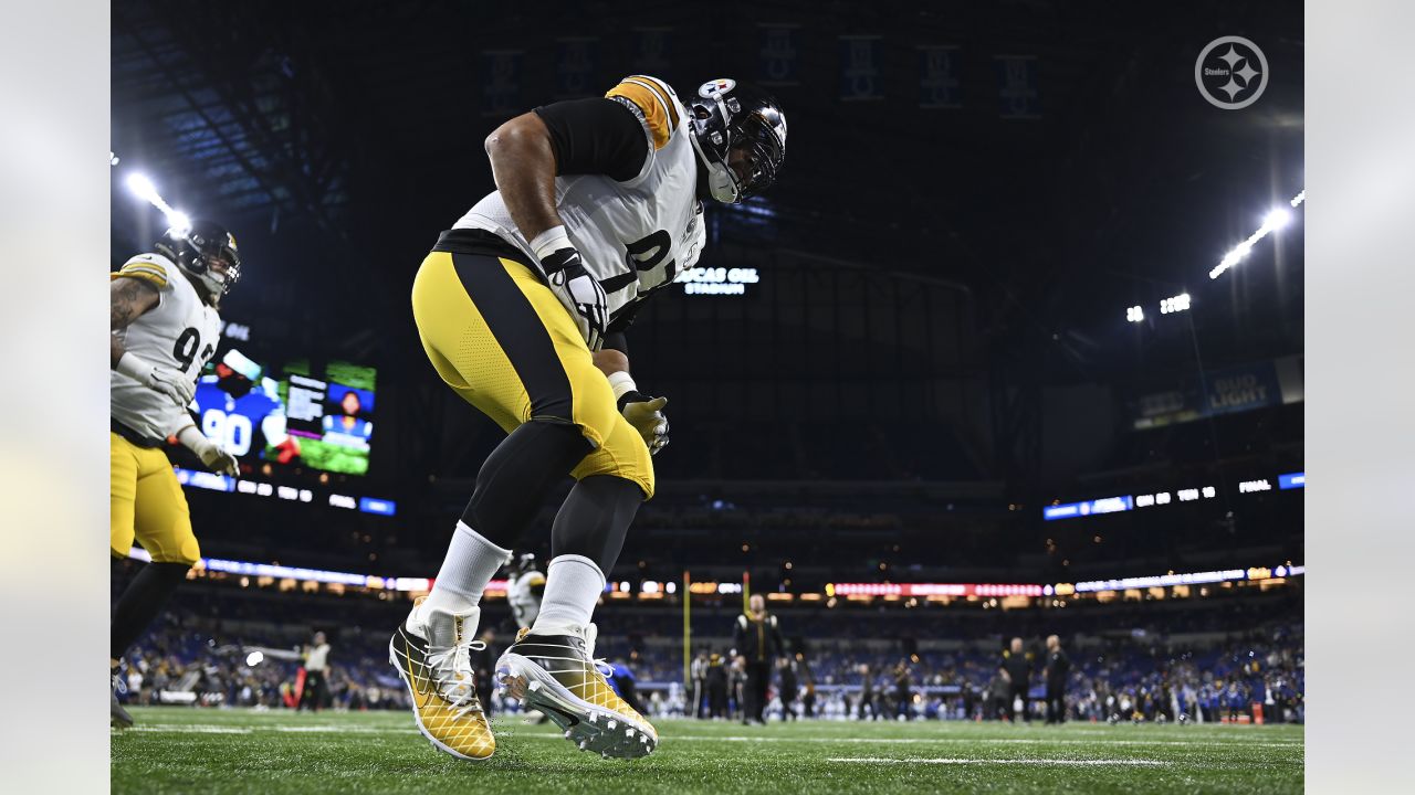 PHOTOS: Feature frames - Steelers at Colts