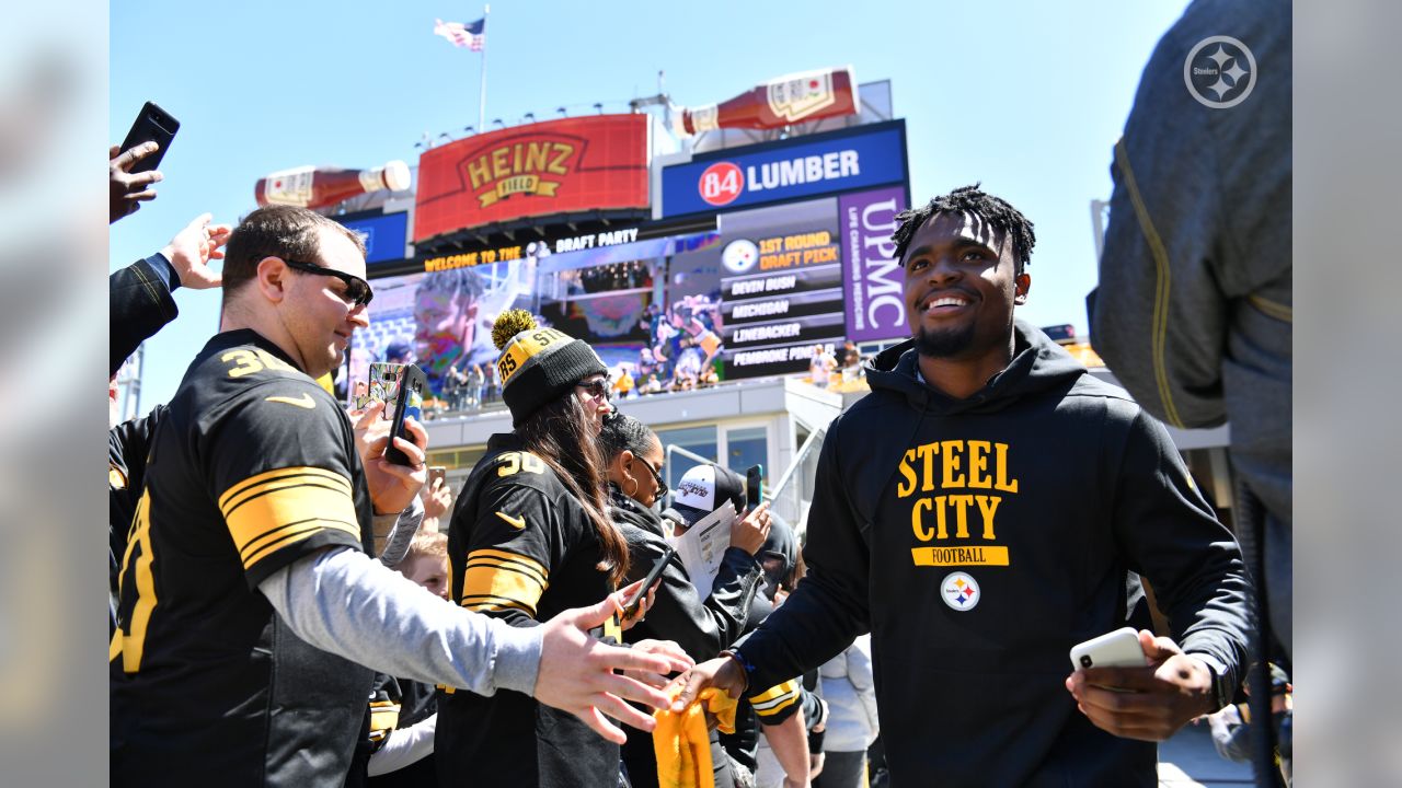 First and 10: What Does Future Hold for Steelers, Heinz Field?