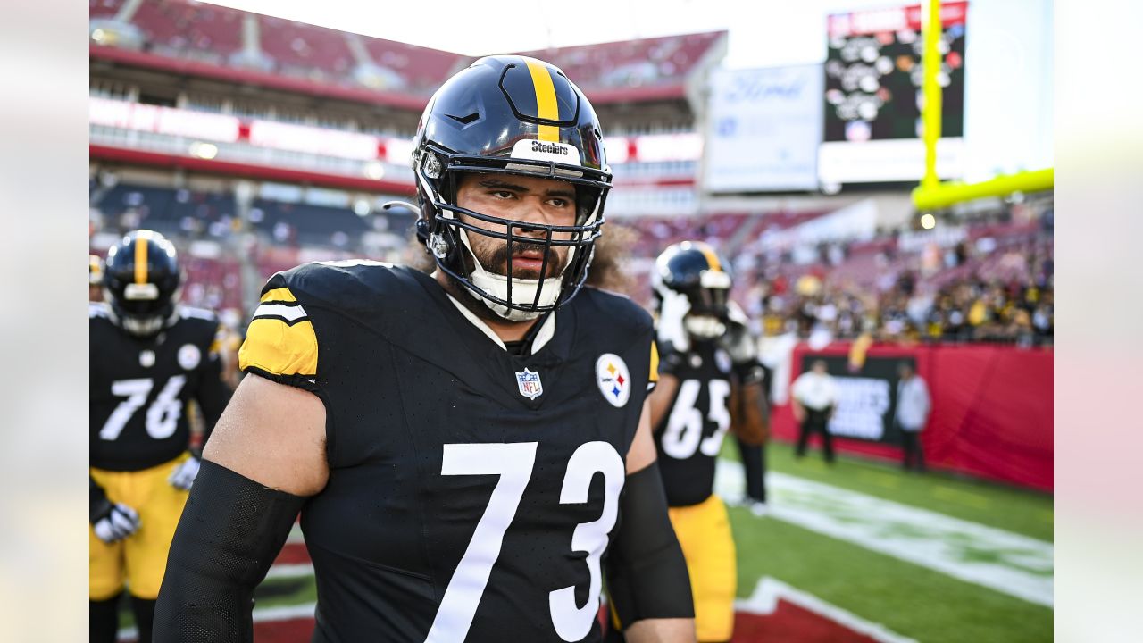 PHOTOS: Game faces - Steelers at Buccaneers