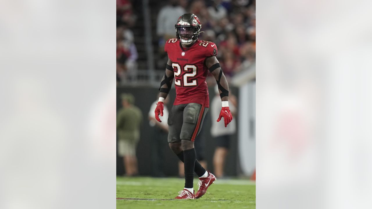 Tampa Bay Buccaneers safety Keanu Neal (22) lines up during the