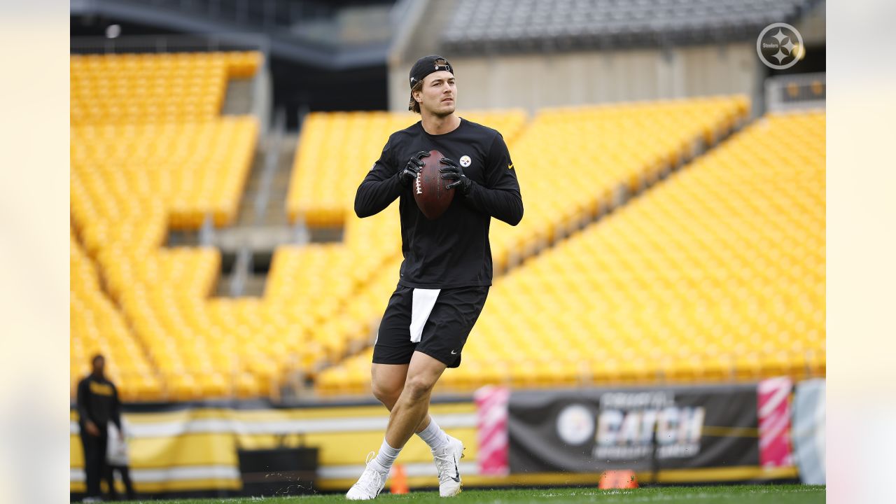 Steelers' Modern Day 'Mutt and Jeff,' Zach Gentry And Connor Heyward Will  Look To Exploit Tampa Bay Defense In Week 6