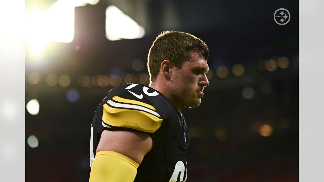 PHOTOS: Game faces - Steelers at Falcons