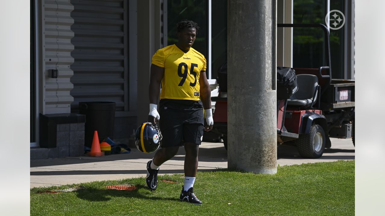 PHOTOS: Benton at rookie minicamp