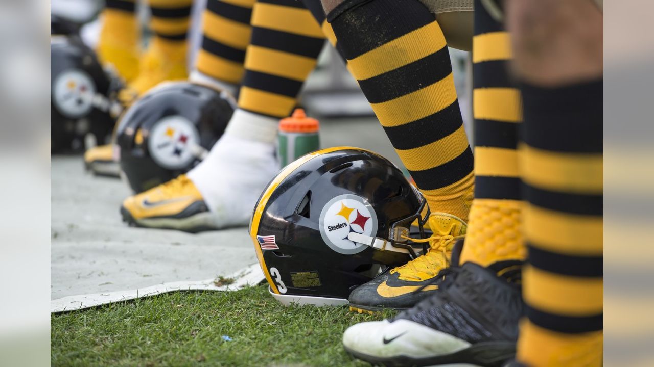 Pittsburgh Steelers will continue to wear their 1934 throwbacks next season  – SportsLogos.Net News