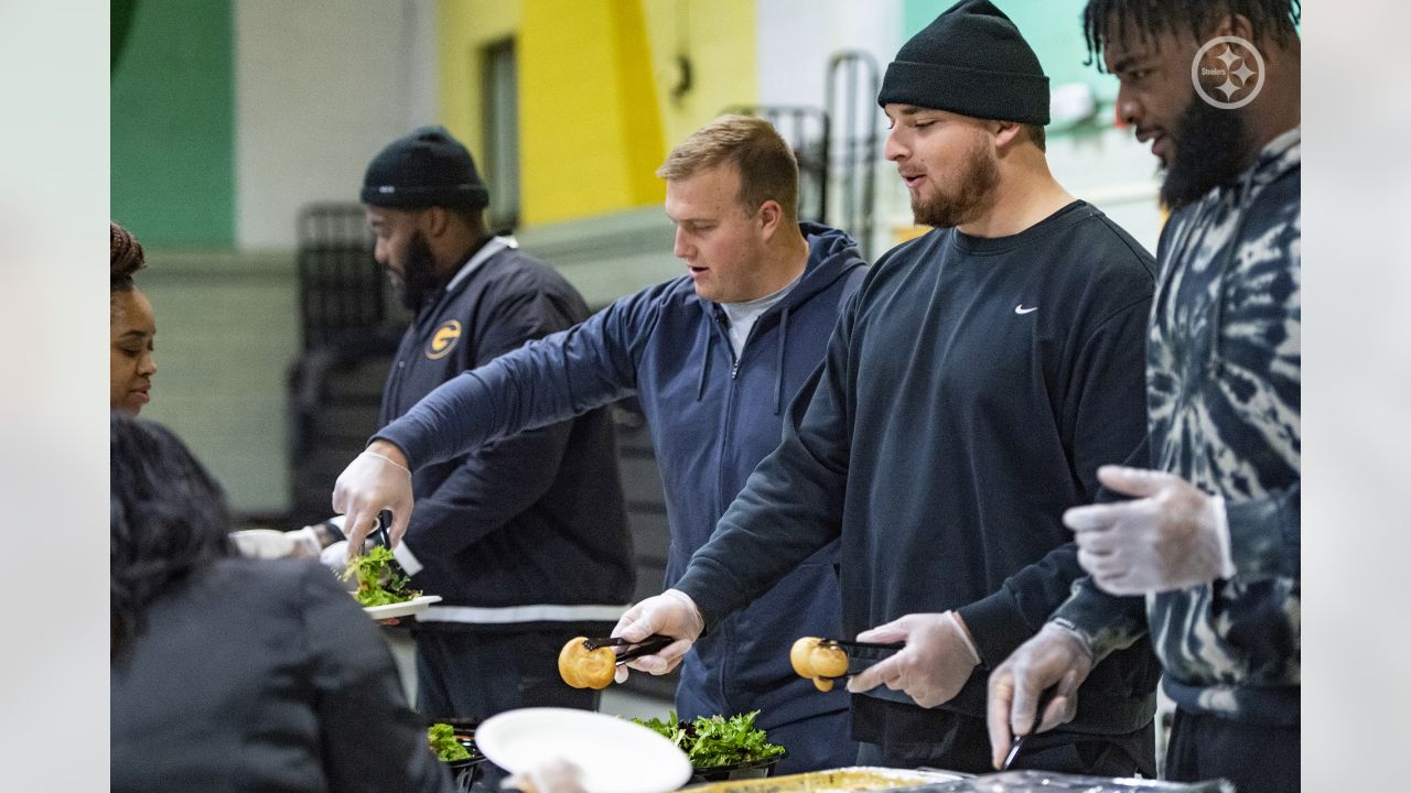 Pirates, Steelers, and Penguins to Partner with Giant Eagle and Greater  Pittsburgh Community Foodbank to Distribute Thanksgiving Meals to Area  Families