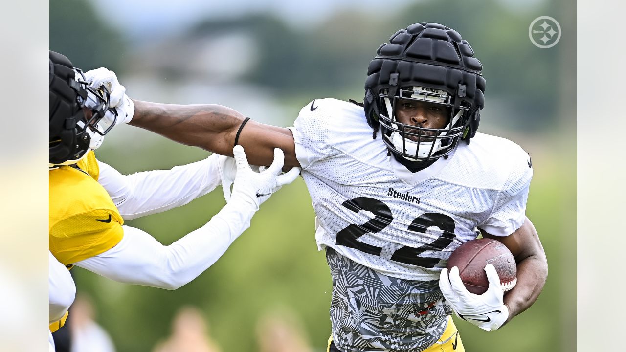 Pittsburgh Steelers RB Najee Harris Arrives at Training Camp