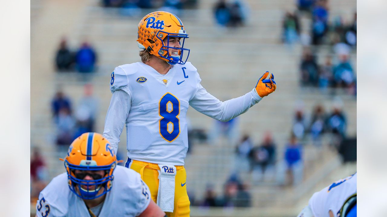 PFF Predicts Pitt's Kenny Pickett to Steelers at No. 20