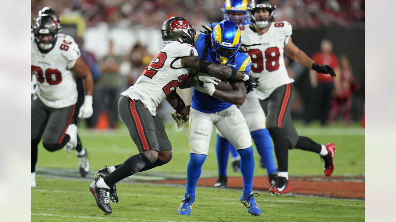 Pro Bowler Keanu Neal signs with the Tampa Bay Buccaneers, two