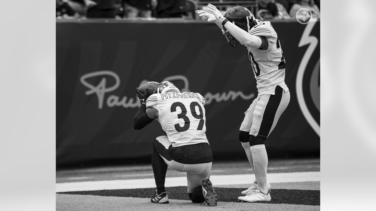 PHOTOS: Monochrome moments - Steelers at Bengals