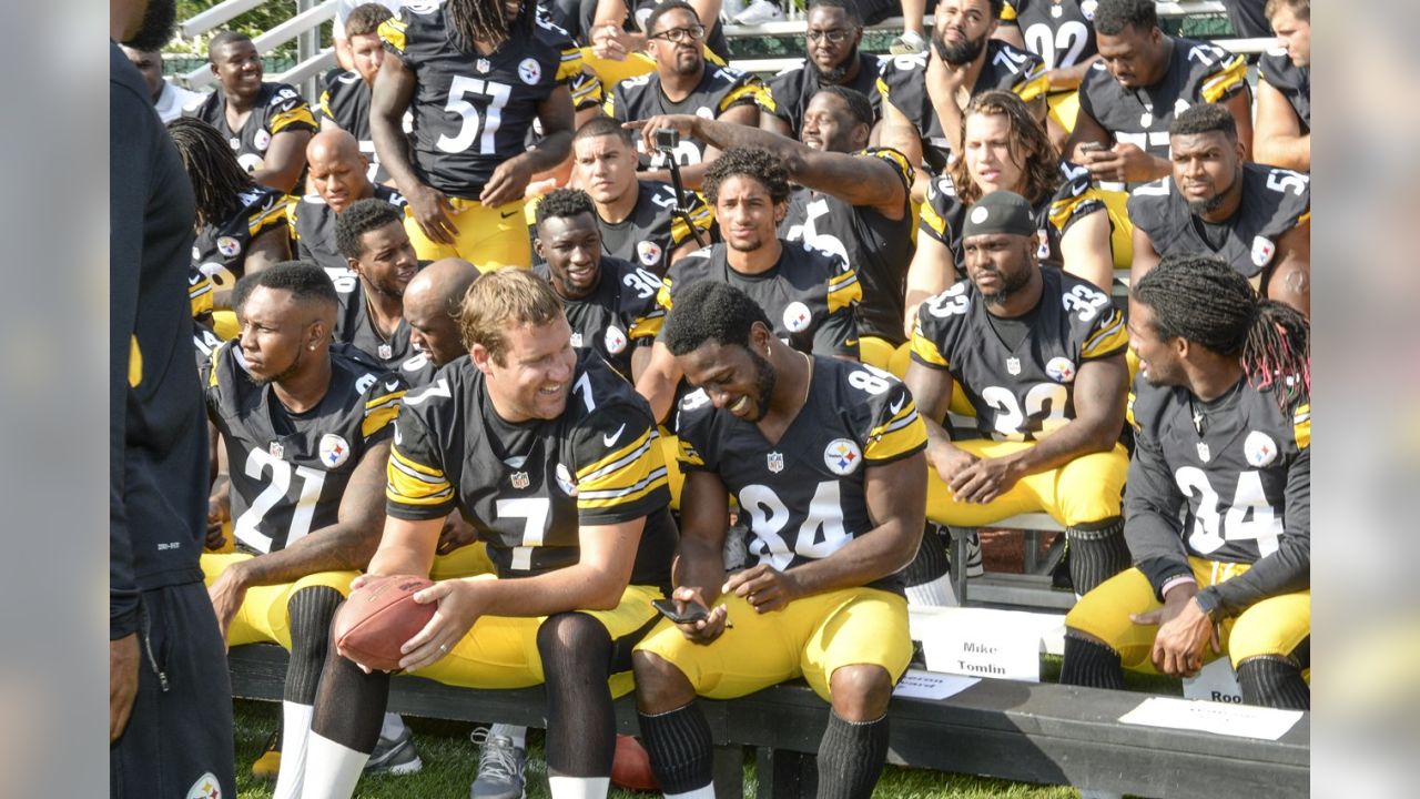 PHOTOS: Team Photo Day