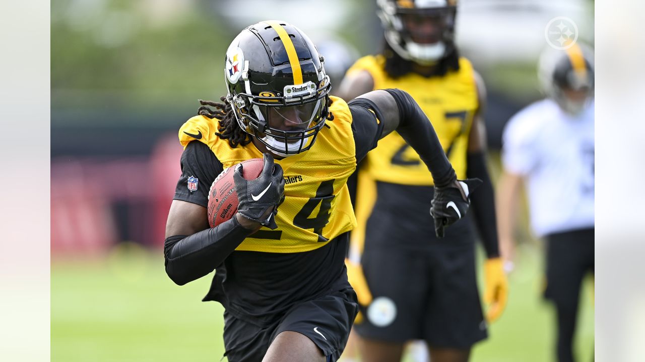 Joey Porter Jr. #24 of the Pittsburgh Steelers in action during the News  Photo - Getty Images