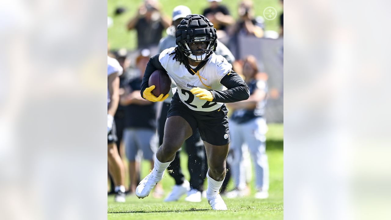 PHOTOS: Steelers Camp - August 17