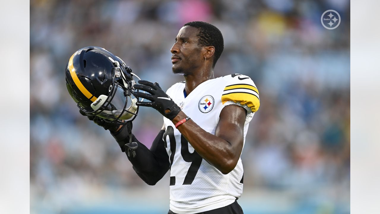 PHOTOS: Game faces - Steelers at Jaguars