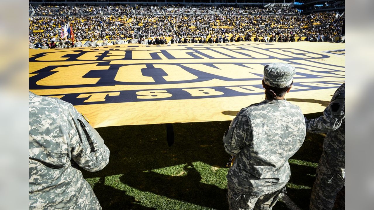 Pittsburgh Steelers honor local military members in Salute to