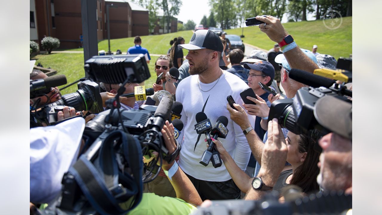 Steelers training camp: Players arrive at Saint Vincent College