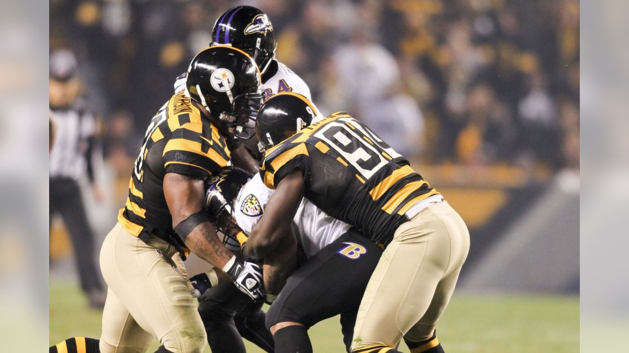 Pittsburgh Steelers to wear bumble bee 1934 throwback uniforms