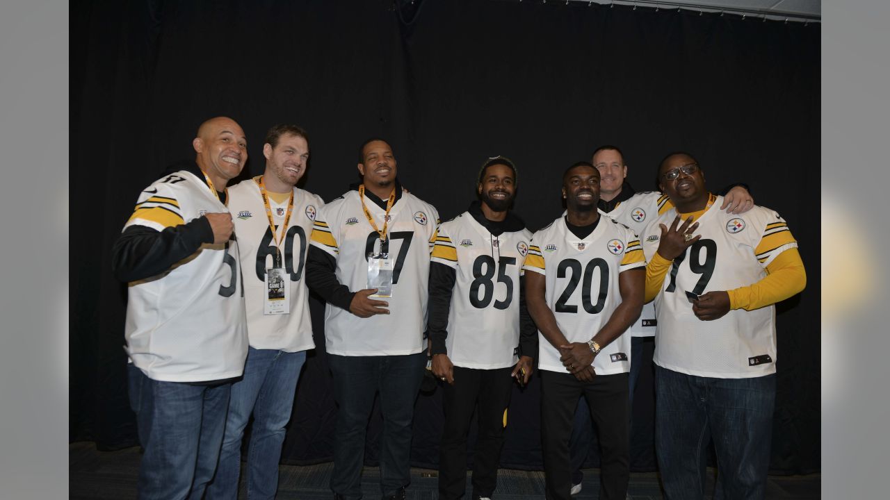 Pittsburgh Steelers on X: Alumni Weekend group pic 