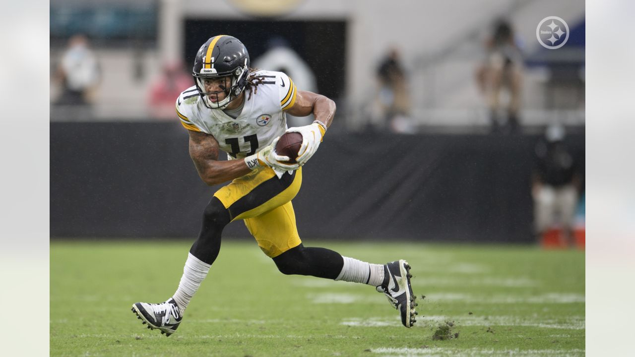 Steelers WR Claypool taking breakout rookie season in stride