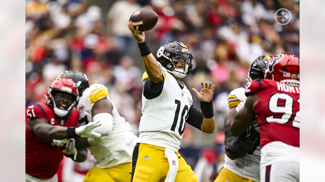 Steelers fall to Texans in Houston