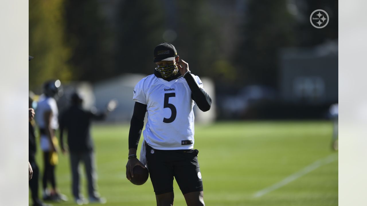 JuJu Smith-Schuster returning to practice ahead of Buffalo Bills, Sunday  Night Football. Mike Tomlin talks James Conner & other Steelers injury  notes. 