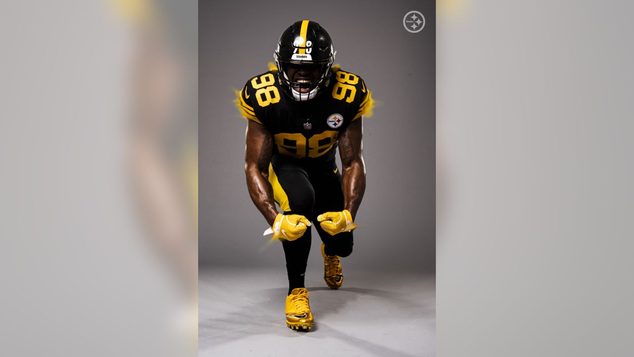 So sick! I love these uniforms  Pittsburgh steelers football, Steelers  uniforms, Pittsburgh steelers helmet