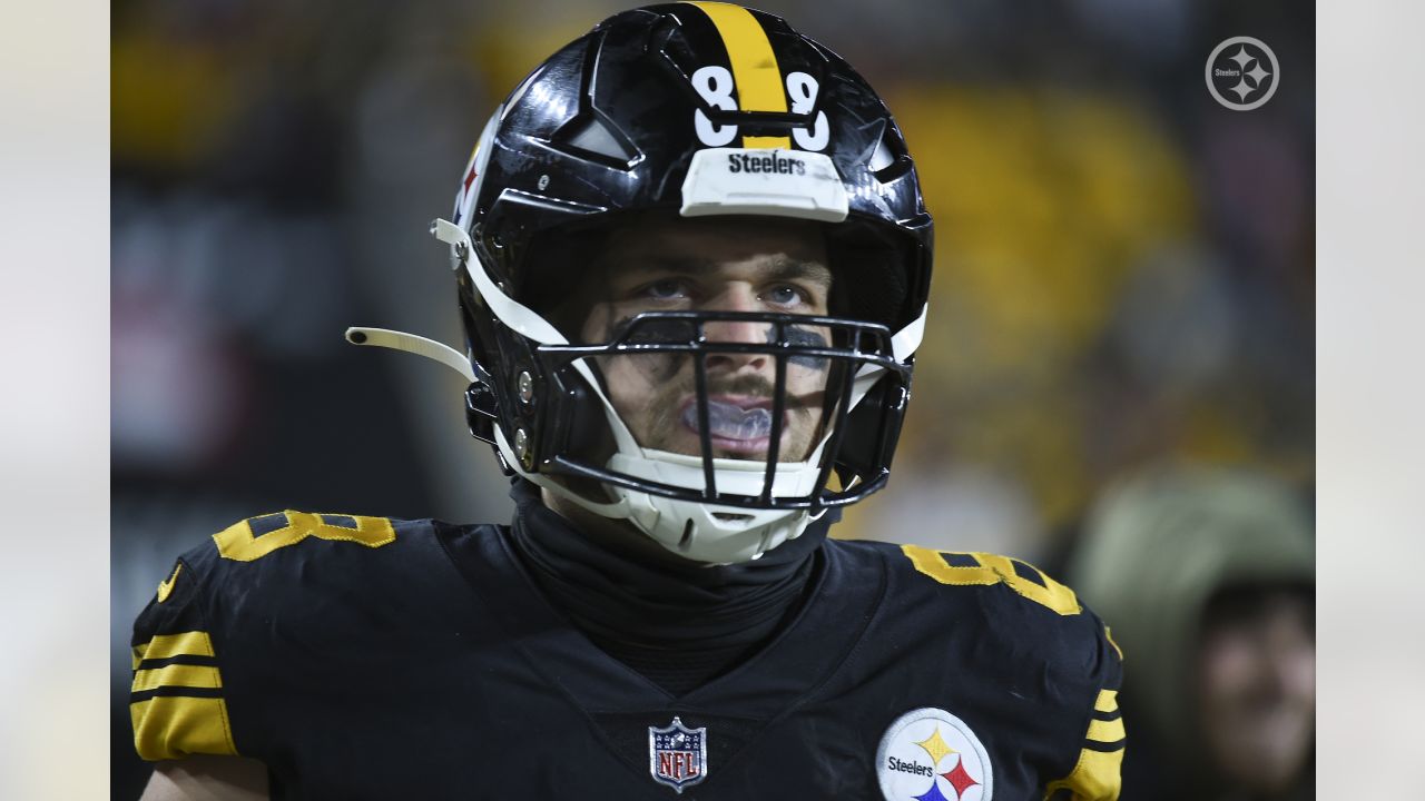 PHOTOS: Game faces - Steelers vs. Bengals