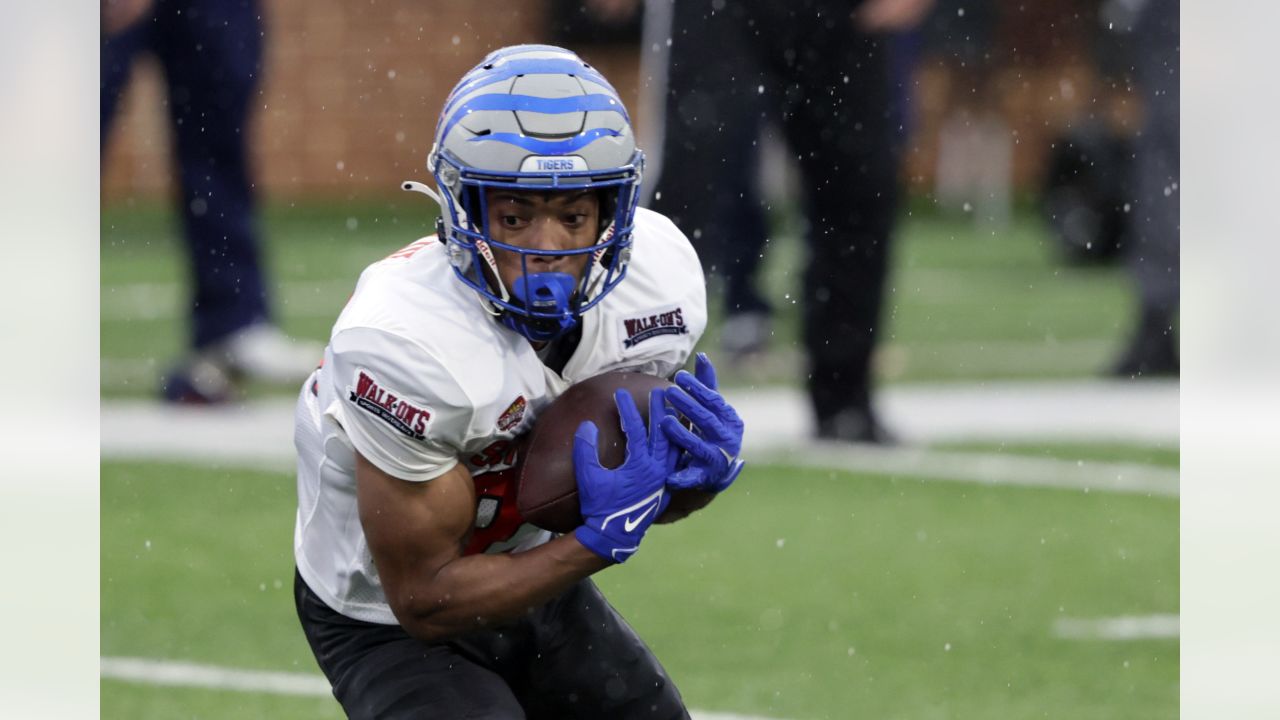 Memphis Football on X: With the 33rd pick (138th overall) in the fourth  round of the 2022 NFL Draft, the @steelers select @CalvinAustinIII!  #GoTigersGo