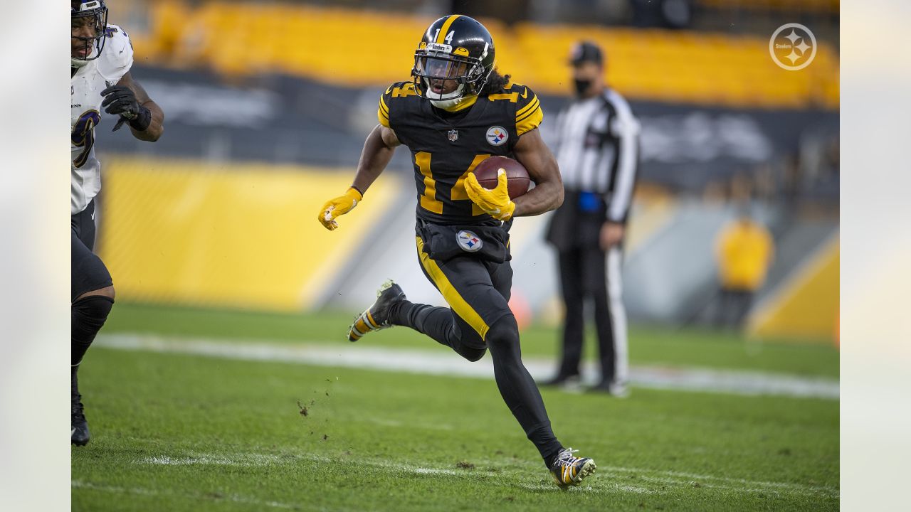 Pittsburgh, PA, USA. 2nd Dec, 2020. Ray-Ray McCloud #14 during the  Pittsburgh Steelers vs Baltimore Ravens game at Heinz Field in Pittsburgh,  PA. Jason Pohuski/CSM/Alamy Live News Credit: Cal Sport Media/Alamy Live