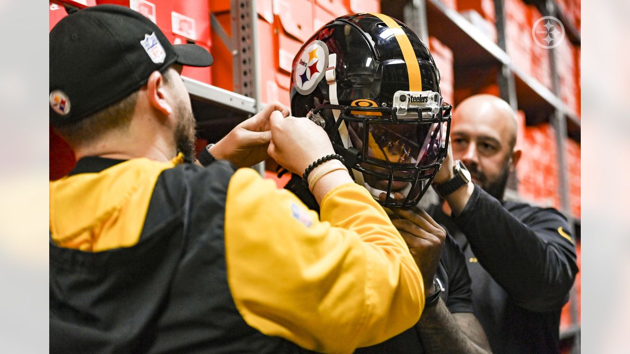 Joey Porter Jr.'s first day of Steelers rookie minicamp includes old  terrain, new challenges