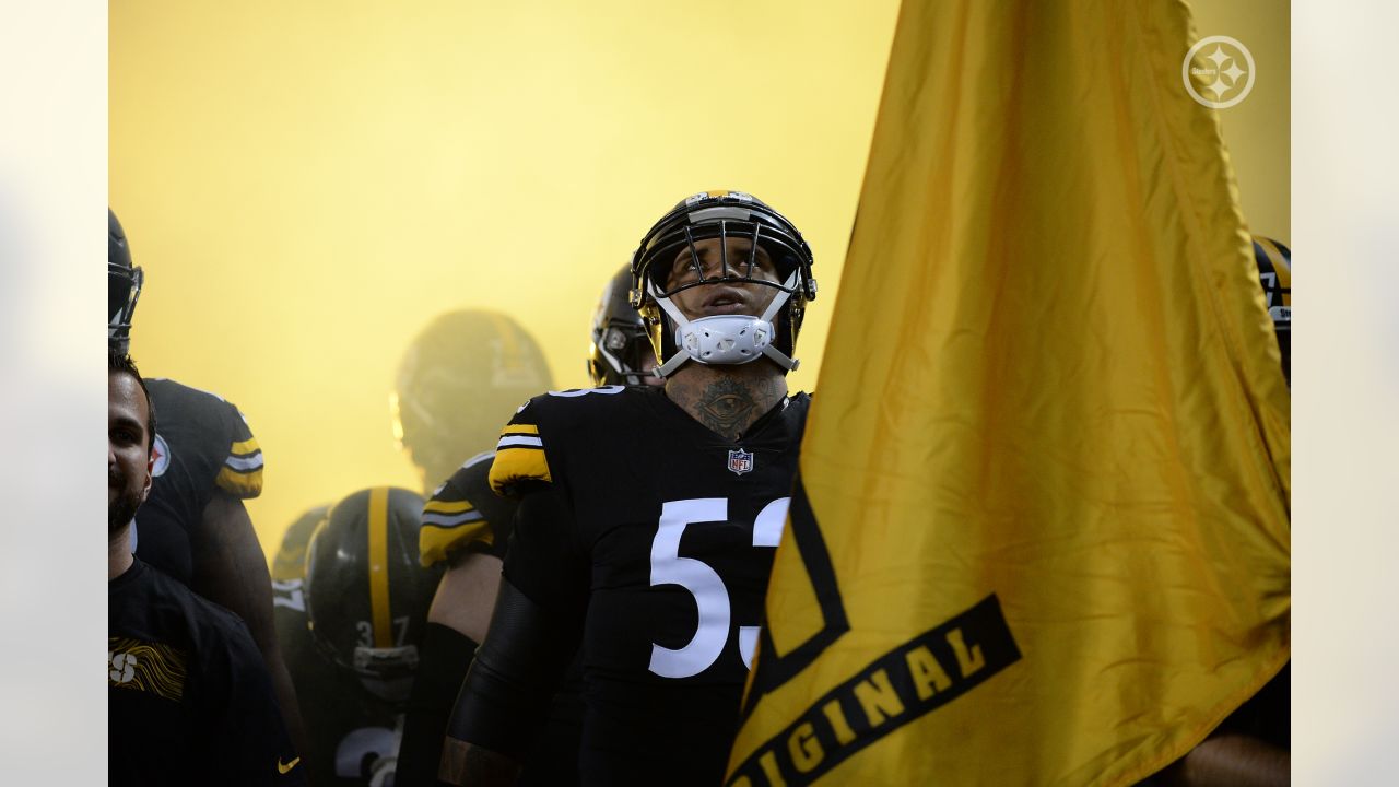 Steelers Maurkice Pouncey wears name of slain police officer on helmet