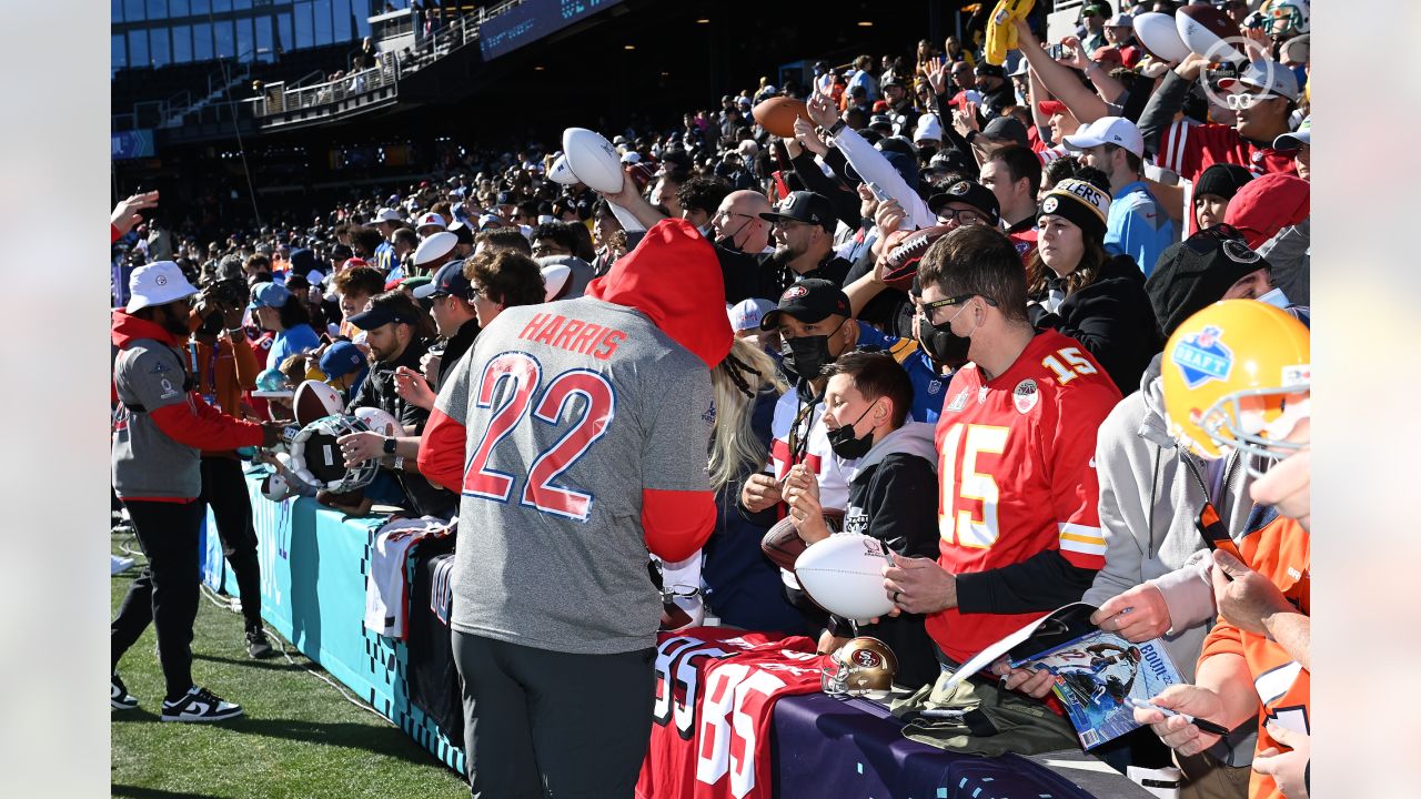 Las Vegas Ballpark turns into football field ahead of 2022 NFL Pro Bowl