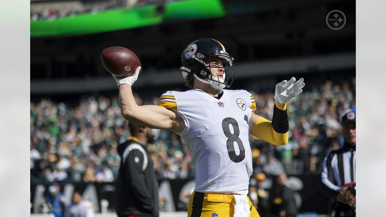 Steelers fall to Eagles, 35-13