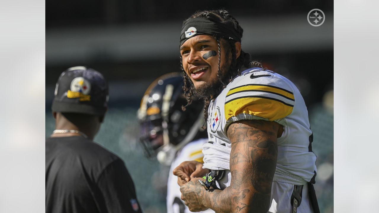 PHOTOS: Game faces - Steelers at Eagles