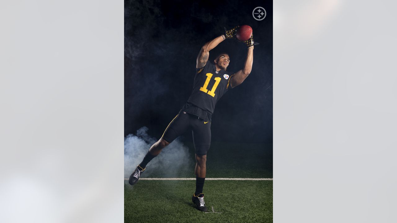 Steelers will wear Color Rush uniforms on MNF