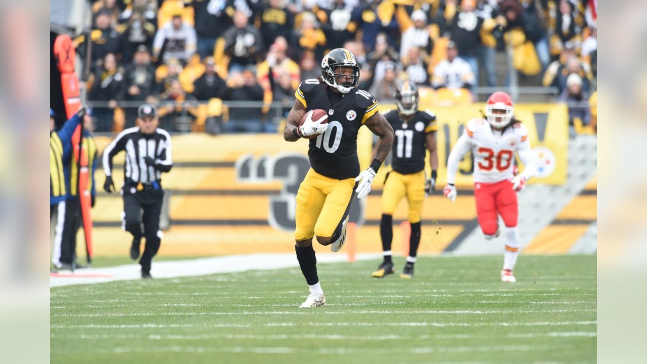 Photo Gallery: Chiefs vs. Steelers Game Action