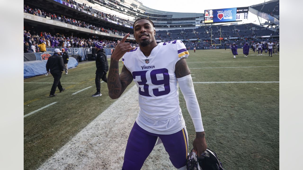 Steelers sign former Vikings cornerback Chandon Sullivan