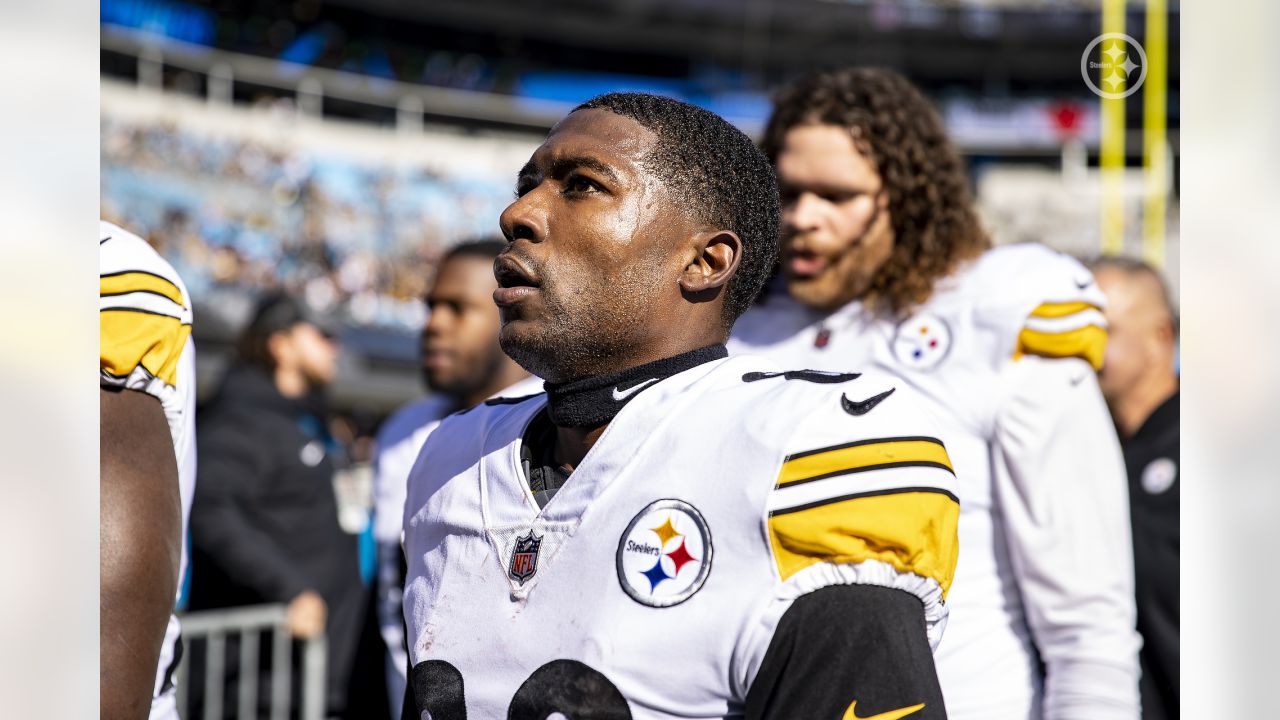 PHOTOS: Game faces - Steelers at Panthers