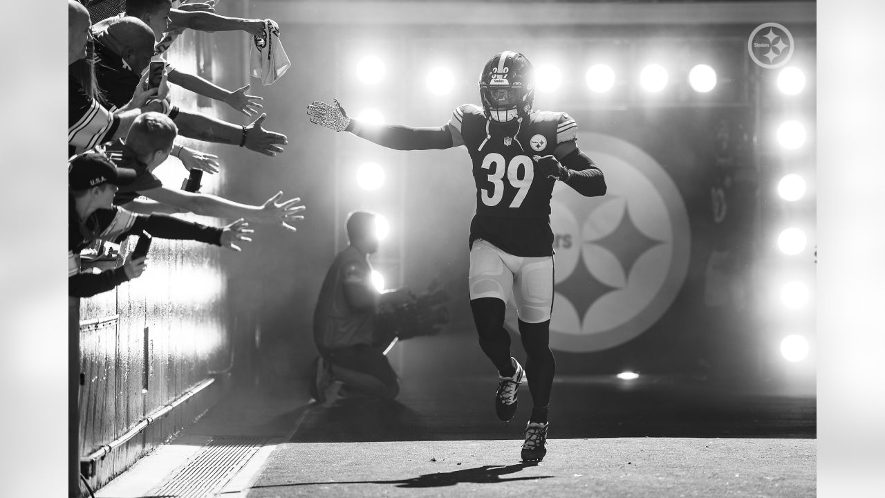 PHOTOS: Monochrome moments - Steelers at Bengals