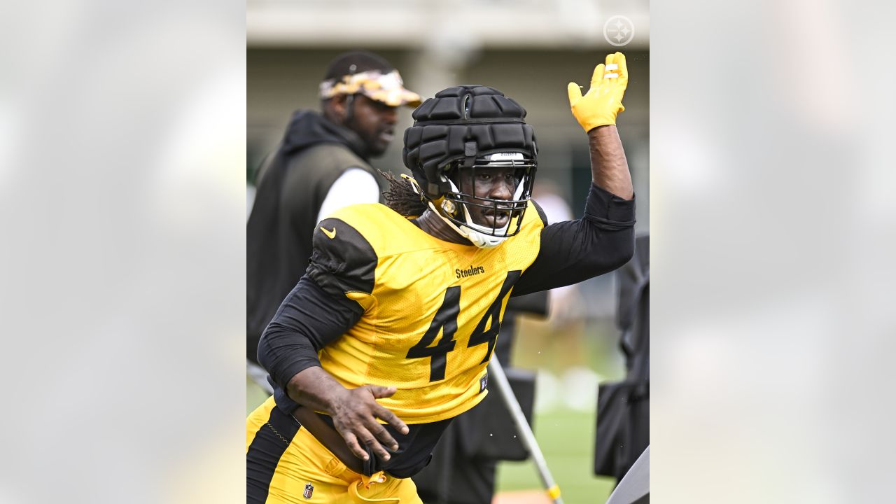 Pittsburgh Steelers offensive coordinator Matt Canada during an NFL  football practice, Saturday, July 24, 2021, in Pittsburgh. (AP Photo/Keith  Srakocic Stock Photo - Alamy