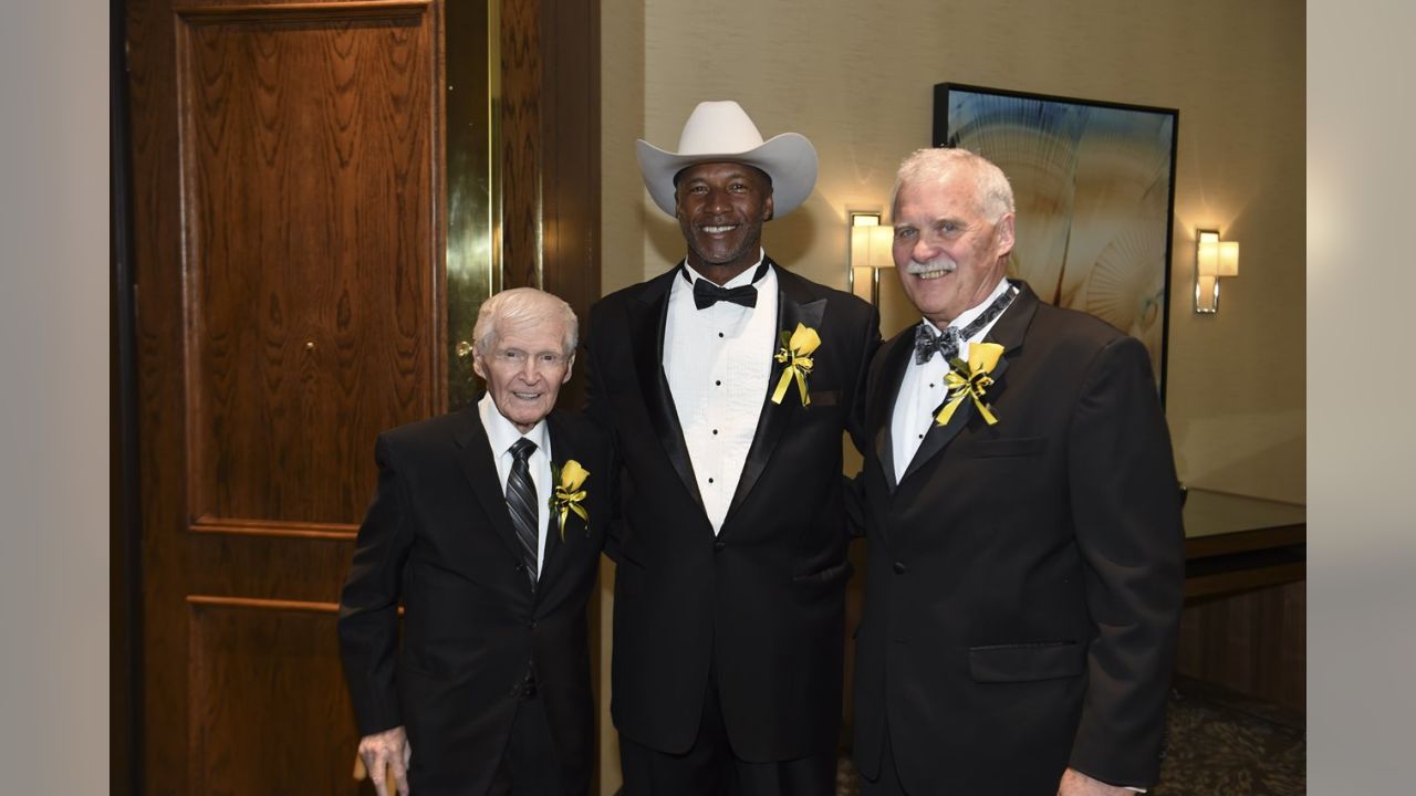 Steelers Donate To Mel Blount Youth Home As Part Of Social Justice