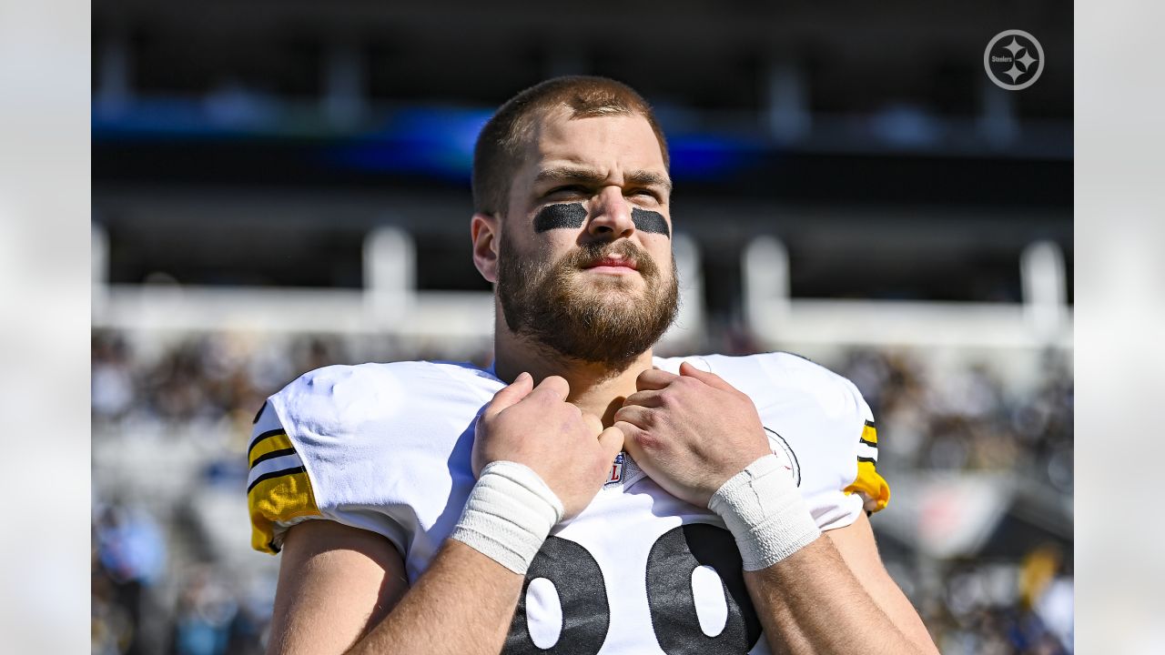 PHOTOS: Game faces - Steelers at Panthers