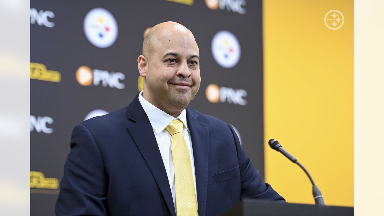 Pittsburgh Steelers General Manager Omar Khan watches the team go through  drills during practice at NFL football training camp in the Latrobe  Memorial Stadium in Latrobe, Pa., Monday, Aug. 8, 2022. (AP