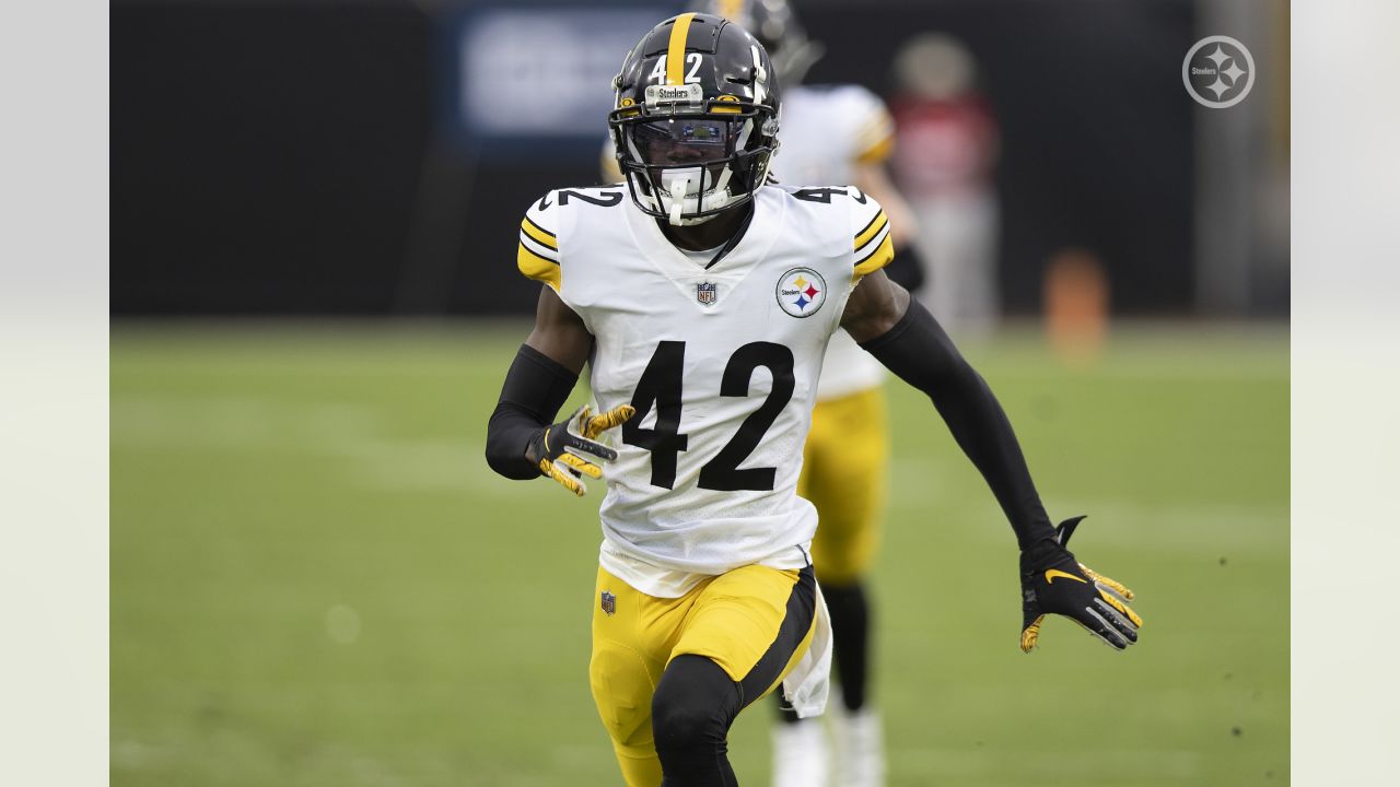 Steelers Re-Sign Cornerback James Pierre