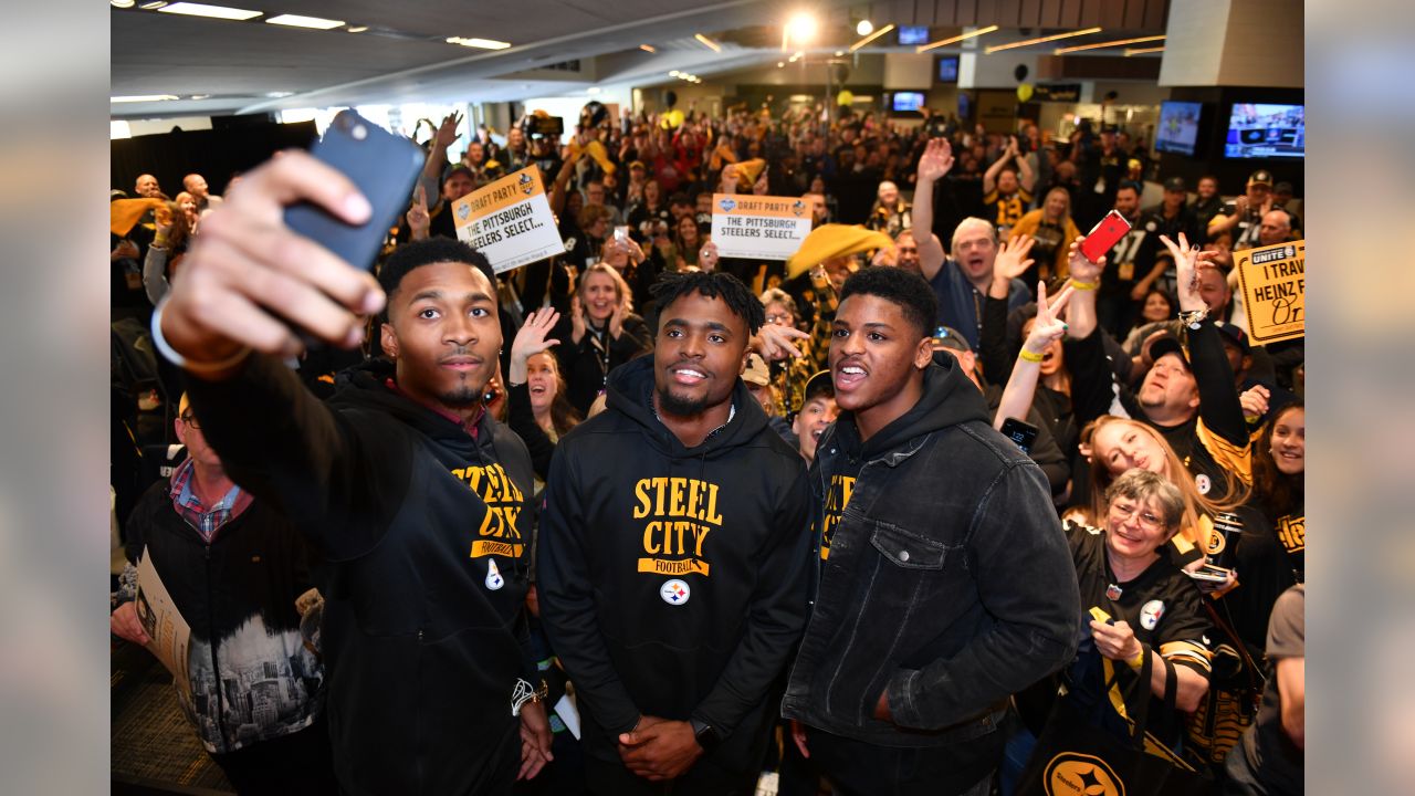 PHOTOS: Steelers 2022 Draft Party