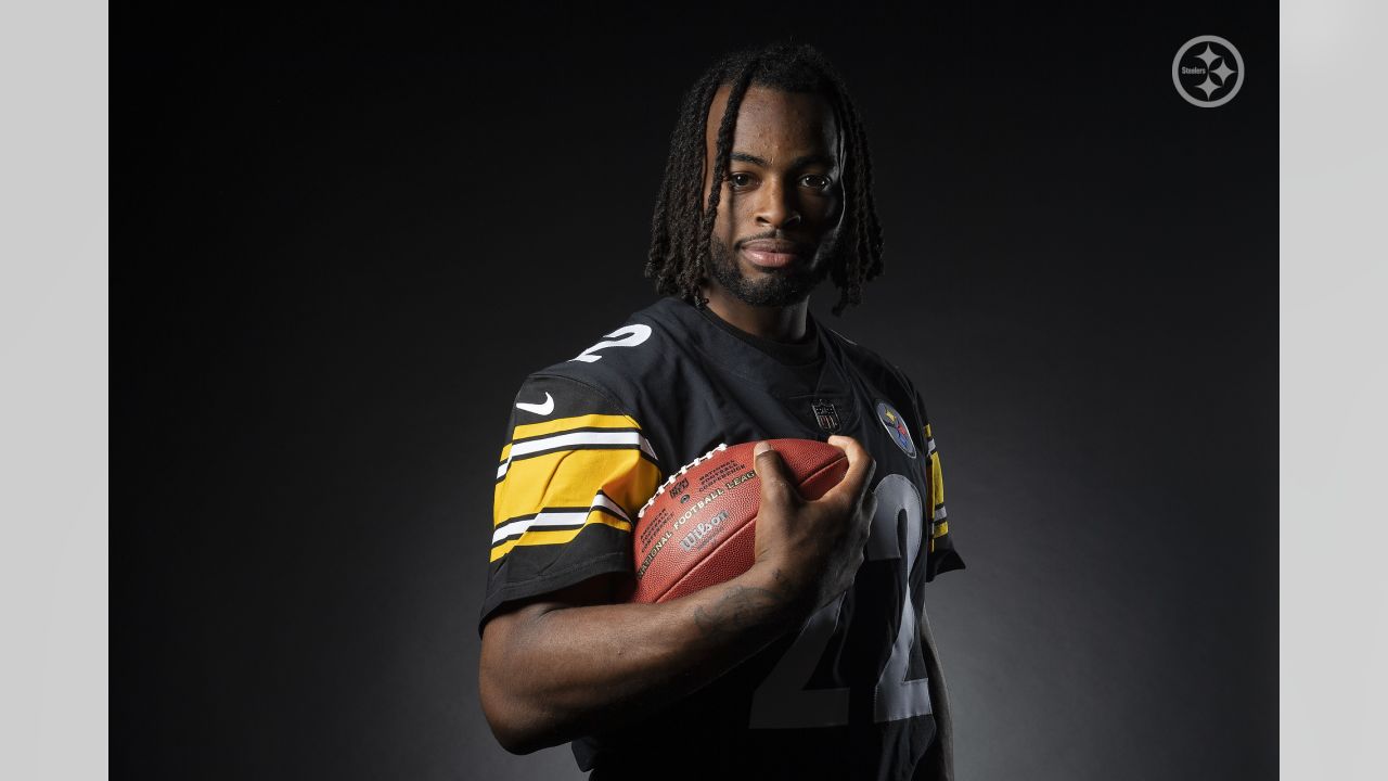 Photos Studio Photoshoot With Najee Harris