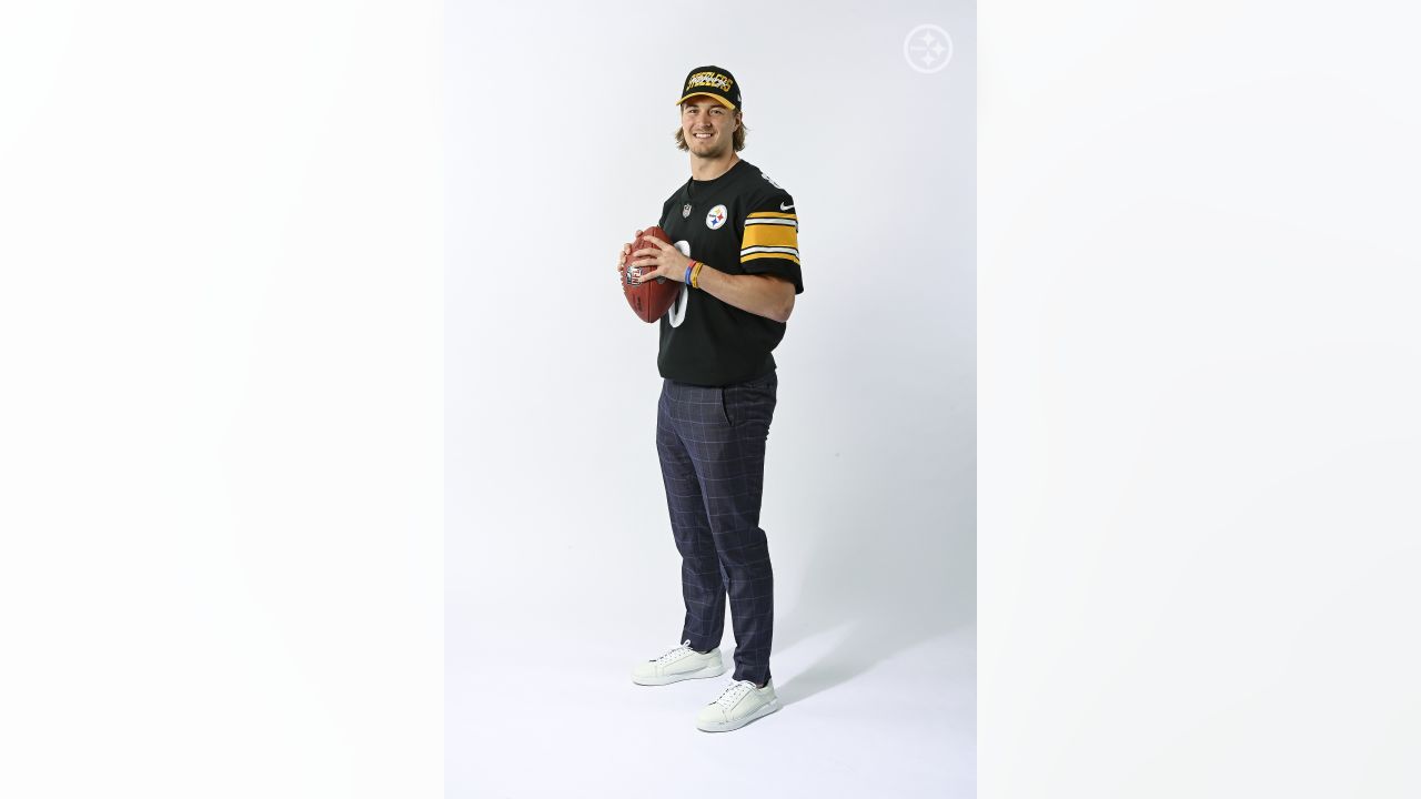 .com: NFL PRO LINE Men's Kenny Pickett Black Pittsburgh